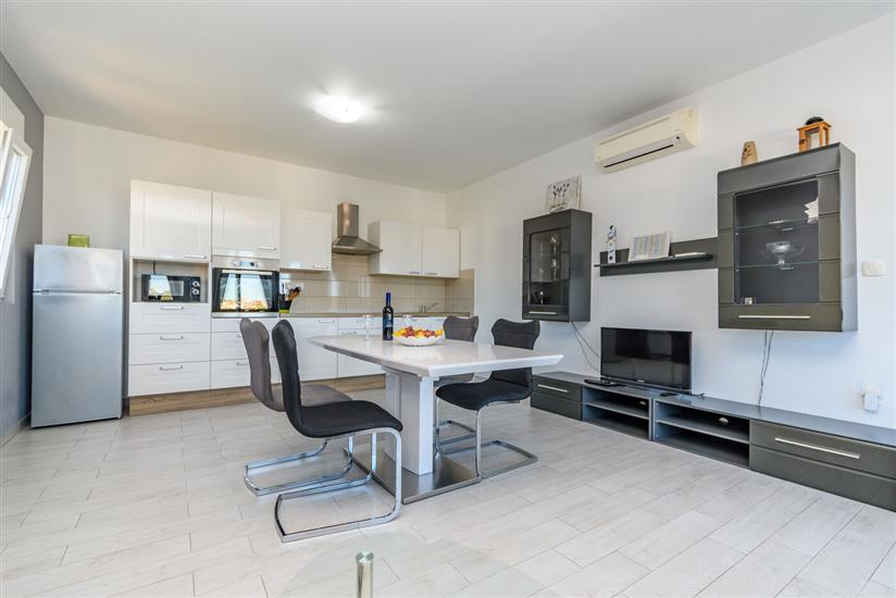 Apartment A3, for 5 persons