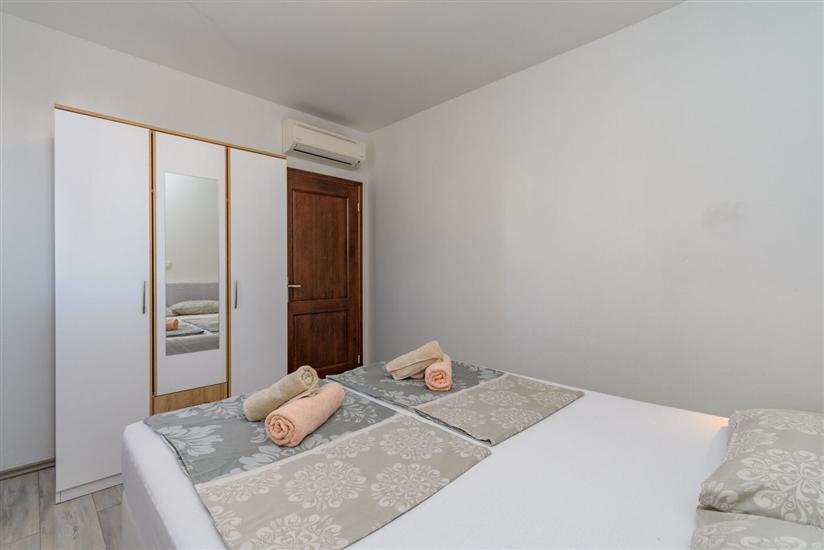 Apartment A3, for 5 persons