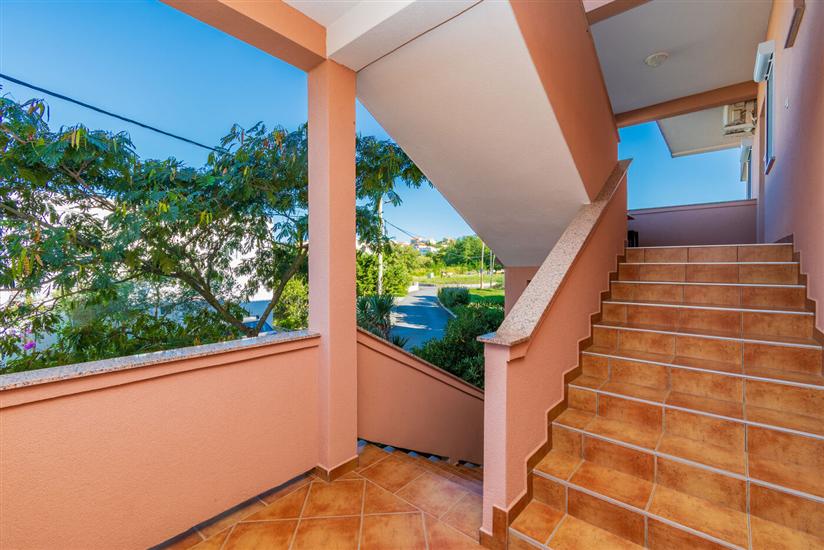 Apartment A3, for 5 persons