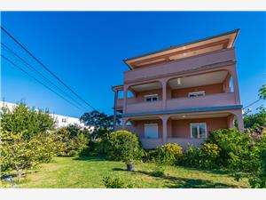 Apartments and Room Ljubica Lopar - island Rab, Size 42.00 m2, Airline distance to town centre 400 m