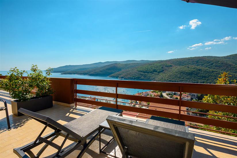 Apartment A3, for 5 persons
