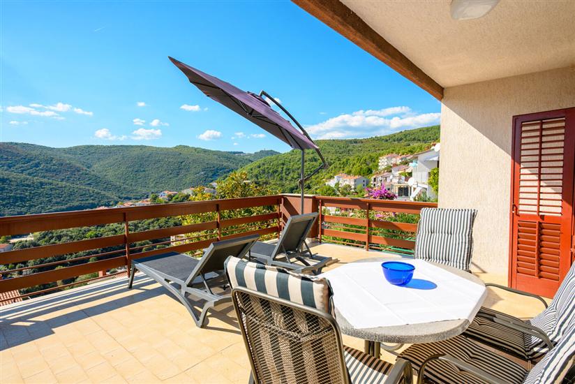Apartment A3, for 5 persons