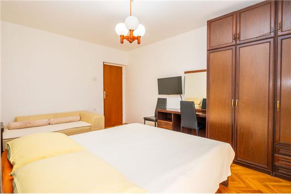 Apartment A3, for 5 persons