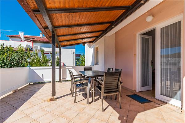 Apartment A2, for 6 persons