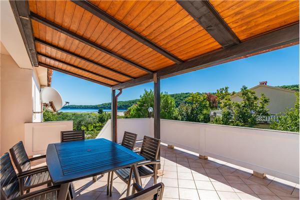 Apartment A2, for 6 persons