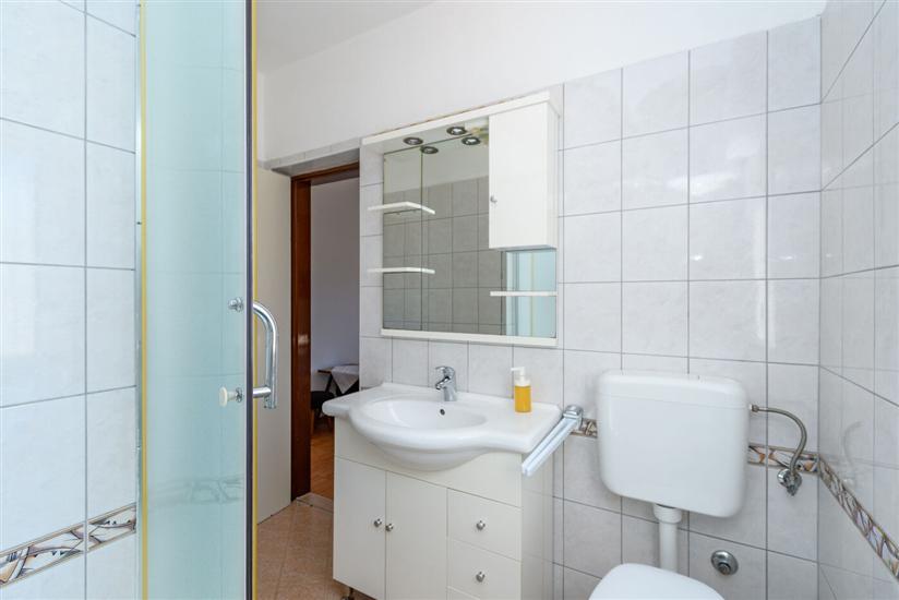 Apartment A2, for 6 persons