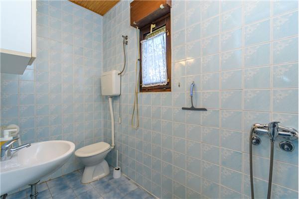 Apartment A2, for 6 persons