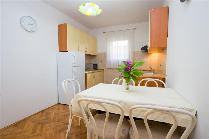 Apartment A3, for 5 persons