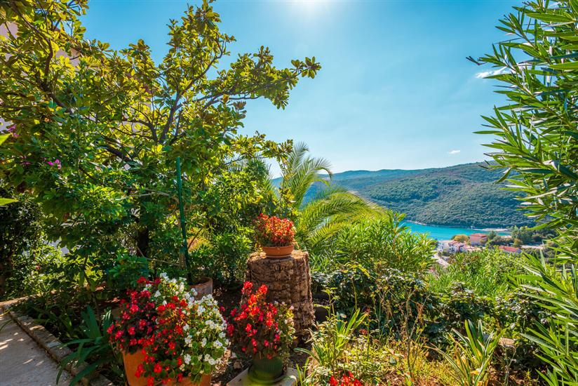Apartment A3, for 5 persons