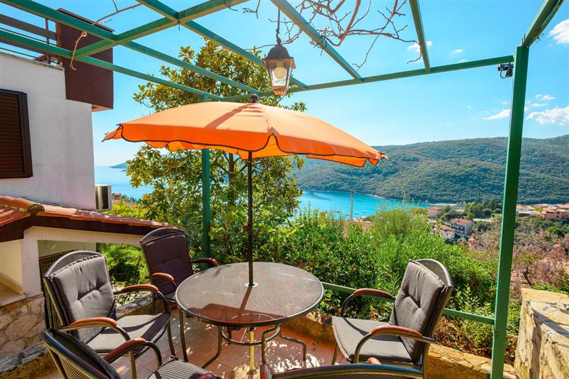Apartment A4, for 5 persons