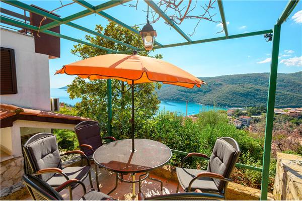 Apartment A4, for 5 persons