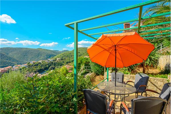 Apartment A4, for 5 persons