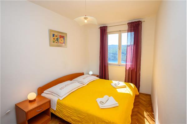 Apartment A4, for 5 persons