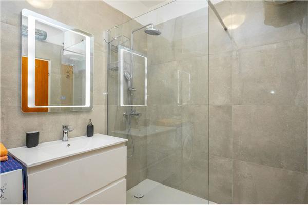 Apartment A4, for 5 persons