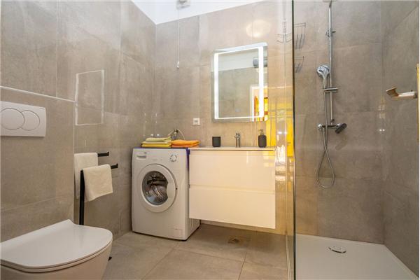 Apartment A4, for 5 persons