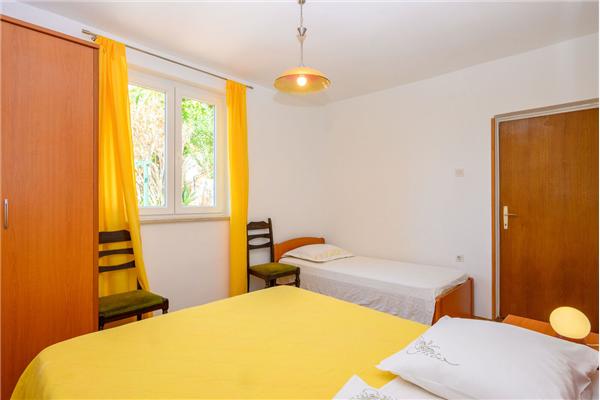 Apartment A4, for 5 persons