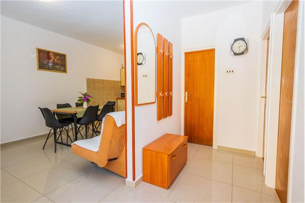 Apartment A4, for 5 persons