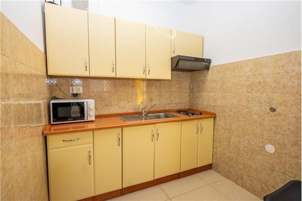 Apartment A4, for 5 persons