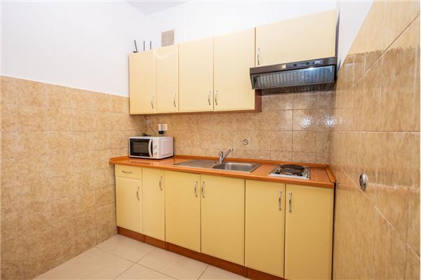 Apartment A4, for 5 persons