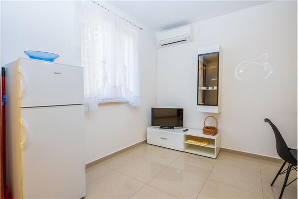 Apartment A4, for 5 persons