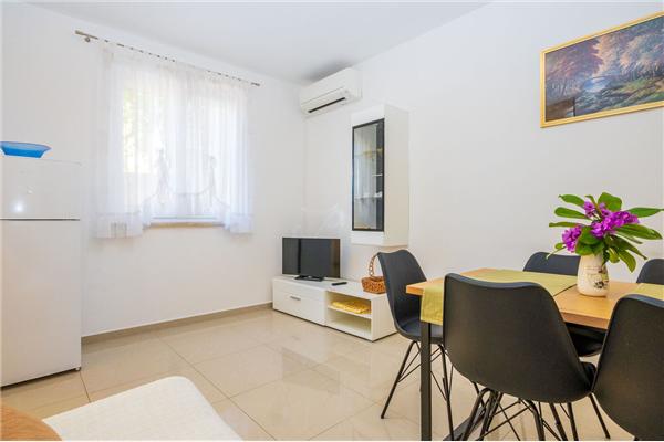 Apartment A4, for 5 persons