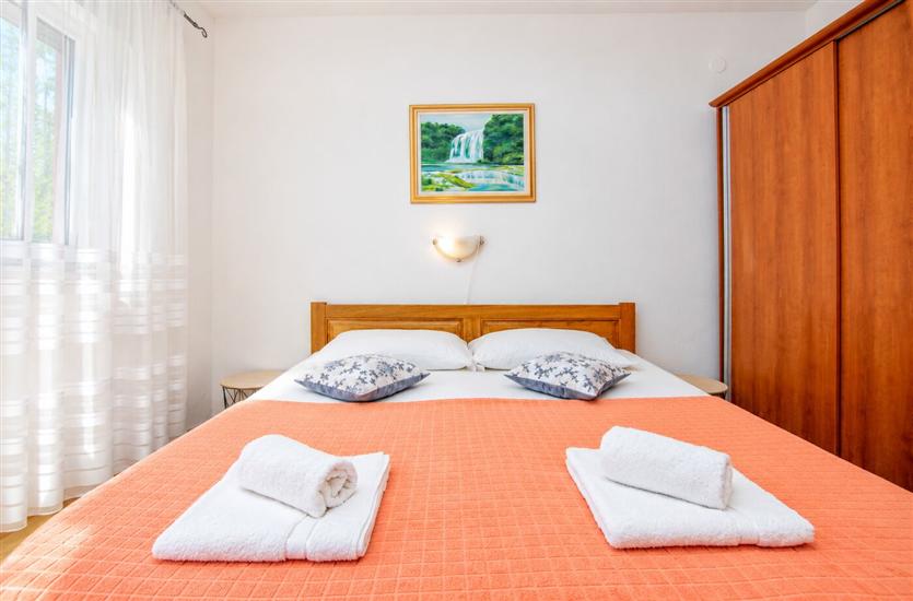 Apartment A1, for 6 persons