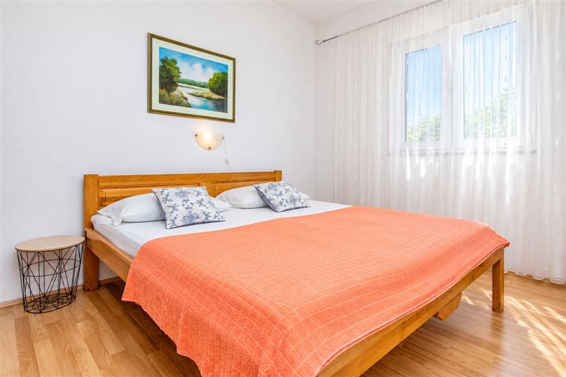 Apartment A1, for 6 persons