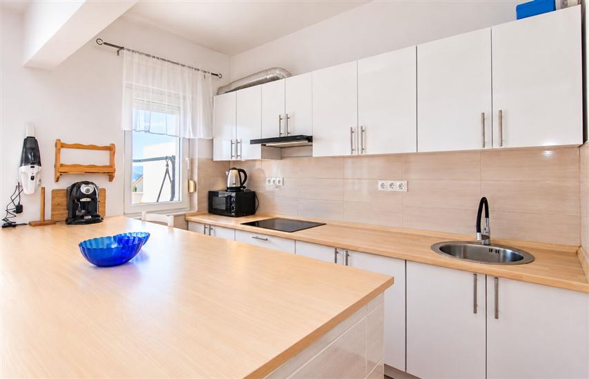 Apartment A1, for 6 persons