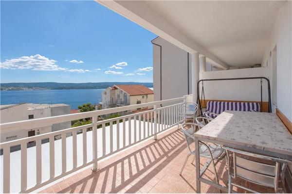 Apartment A1, for 6 persons