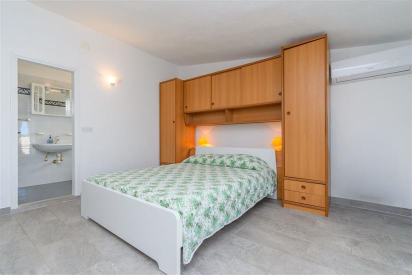 Apartment A4, for 4 persons
