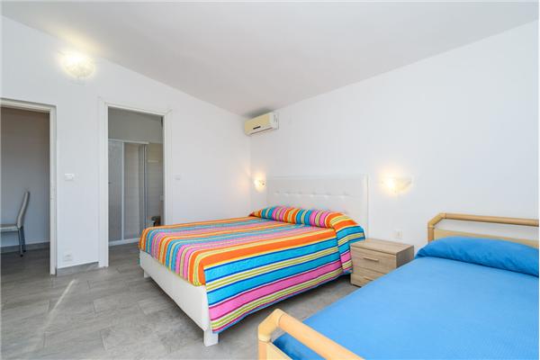 Apartment A4, for 4 persons