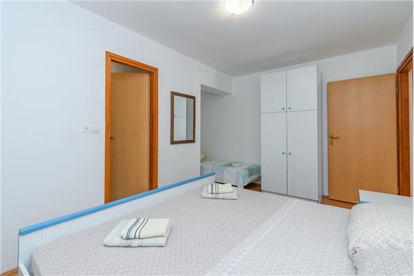 Apartment A1, for 3 persons