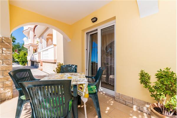 Apartment A1, for 3 persons