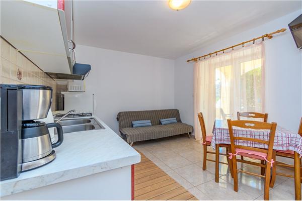 Apartment A2, for 3 persons