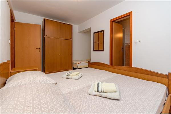 Apartment A2, for 3 persons
