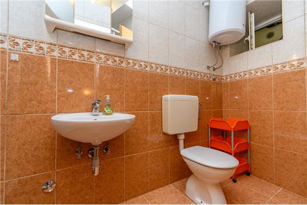 Apartment A2, for 3 persons