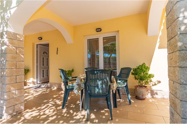 Apartment A2, for 3 persons