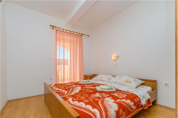 Apartment A4, for 4 persons