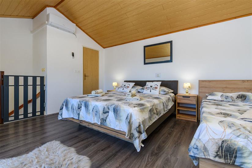 Apartment A5, for 4 persons