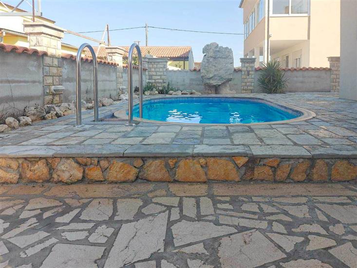 House Levanat