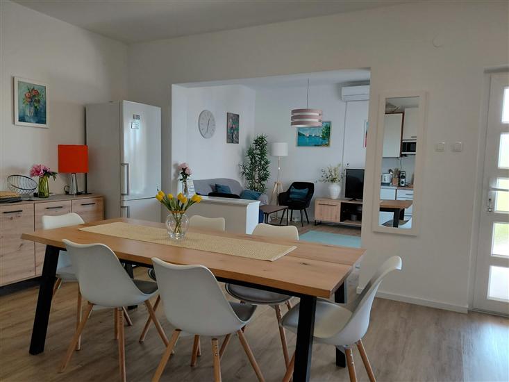 Apartment A1, for 8 persons