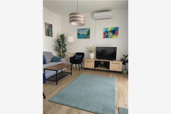 Apartment A1, for 8 persons