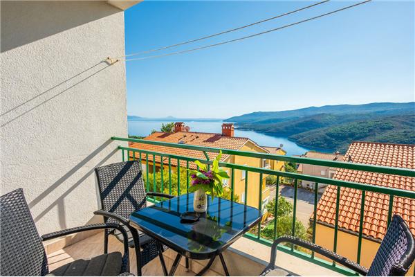 Apartment A4, for 5 persons