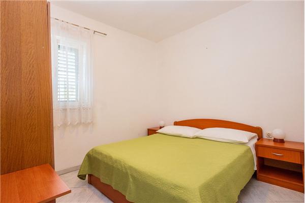 Apartment A4, for 5 persons