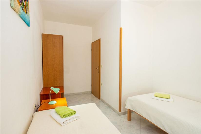 Apartment A4, for 5 persons
