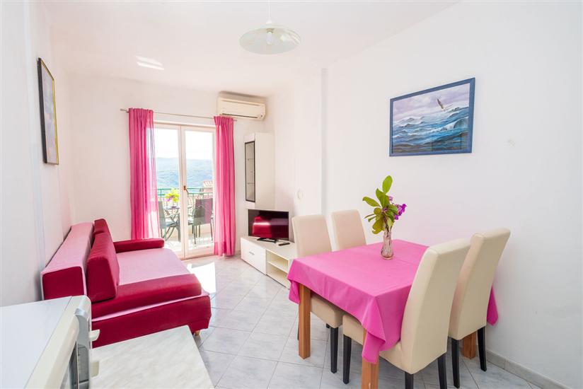 Apartment A4, for 5 persons