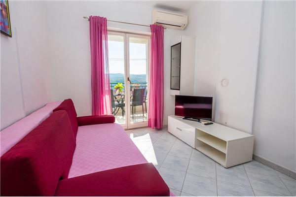 Apartment A4, for 5 persons