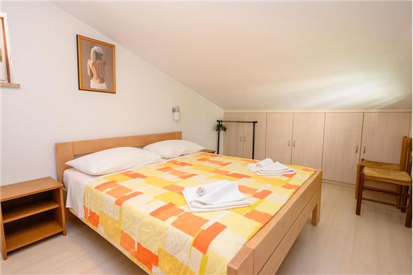 Apartment A6, for 4 persons