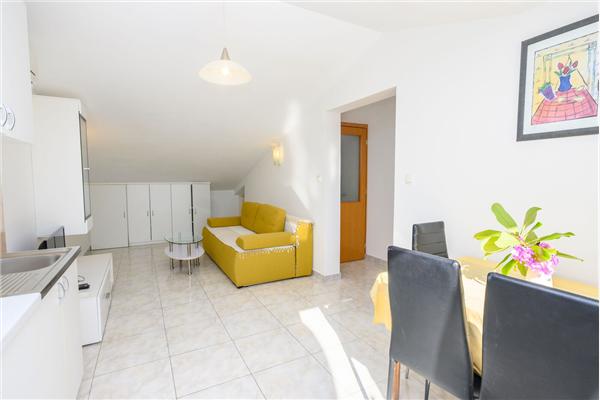 Apartment A6, for 4 persons