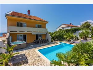 House Agava Crikvenica, Size 159.00 m2, Accommodation with pool, Airline distance to town centre 900 m